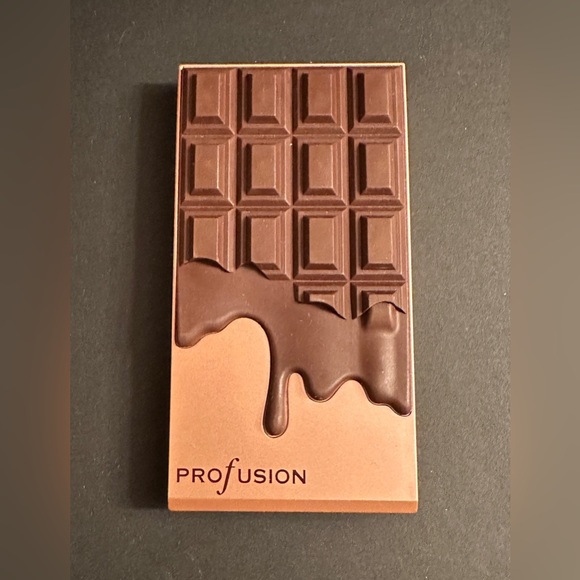 Profusion Glamour Bar Bronzer & Luminizer Palette - Picture 4 of 6